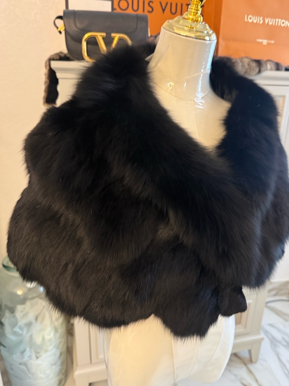 NWT BLACK FOX FUR STOLE
